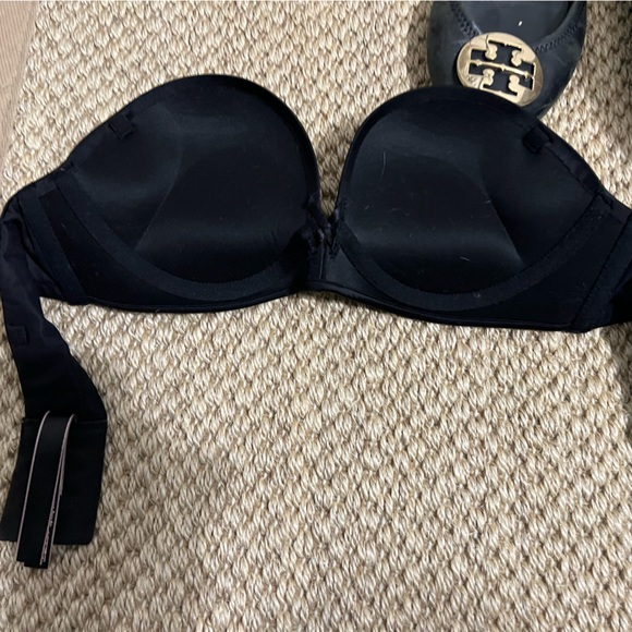 32B Victoria’s Secret very sexy push up bra - Picture 1 of 4